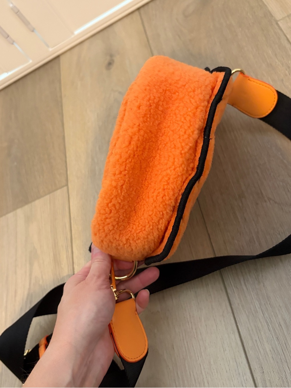 Stoney Clover Lane Mickey Mouse Pumpkin Crossbody Bag - Say Boo! - Picture 8 of 11